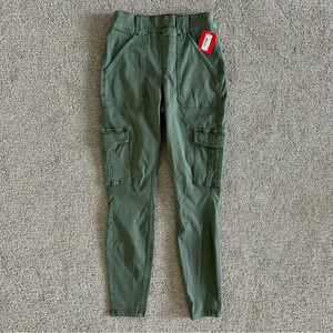 Spanx Stretch Twill Ankle Cargo Pants in Soft Sage Size Small Petite